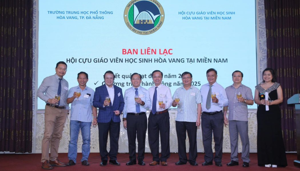 Vinh danh các cá nhân đã có những thành tích cũng như đóng góp xuất sắc cho công tác xây dựng và phát triển Hội