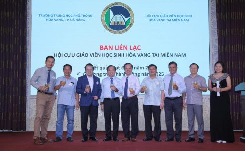 Vinh danh các cá nhân đã có những thành tích cũng như đóng góp xuất sắc cho công tác xây dựng và phát triển Hội